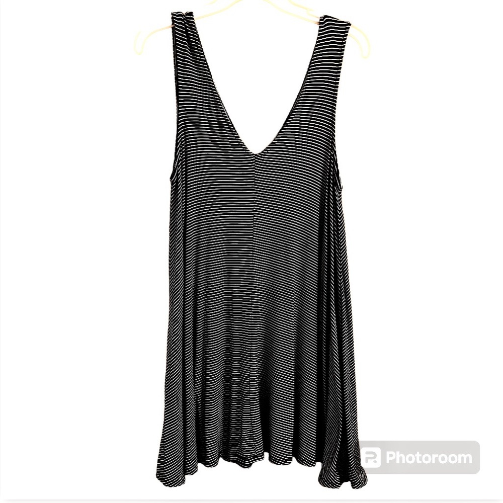 AEO dress Black & White striped
